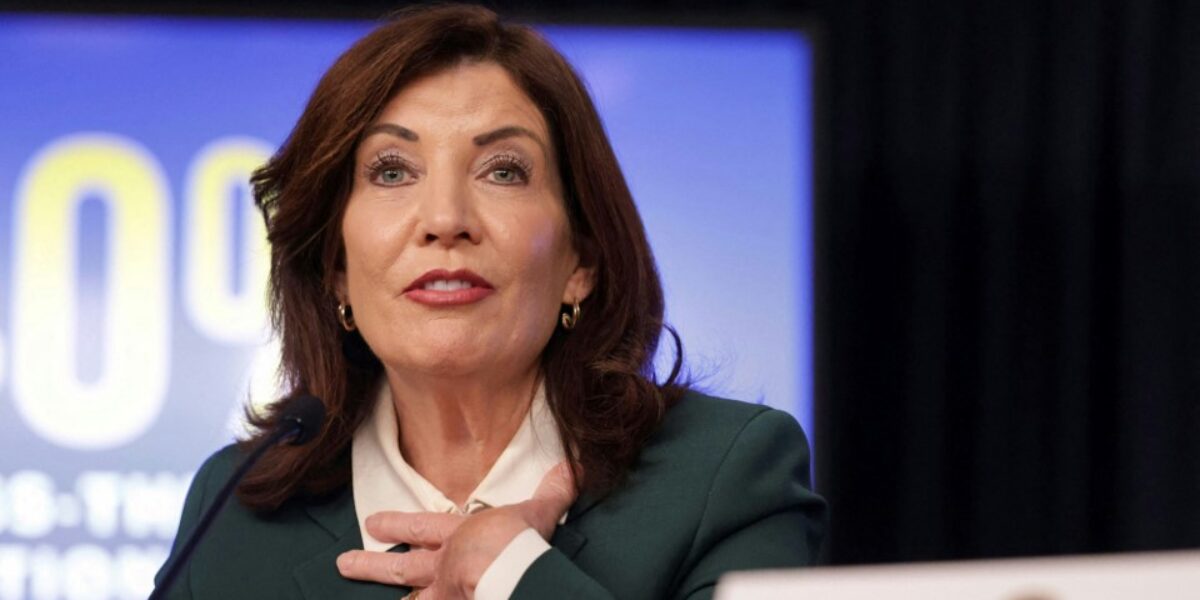 New York Governor Signs AI Safety And Transparency Law For Frontier Models