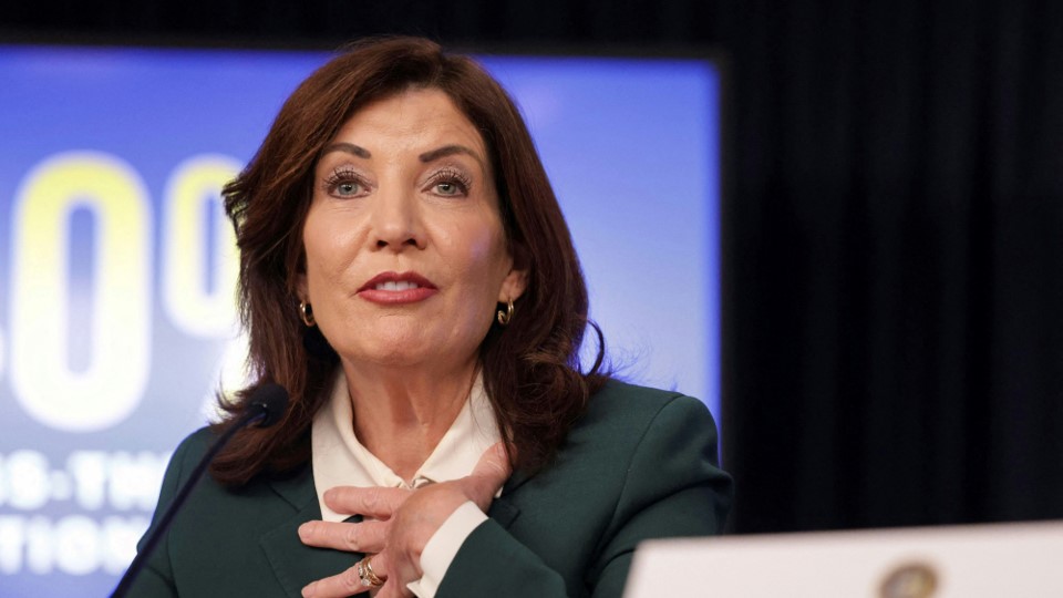 New York Governor Signs AI Safety And Transparency Law For Frontier Models