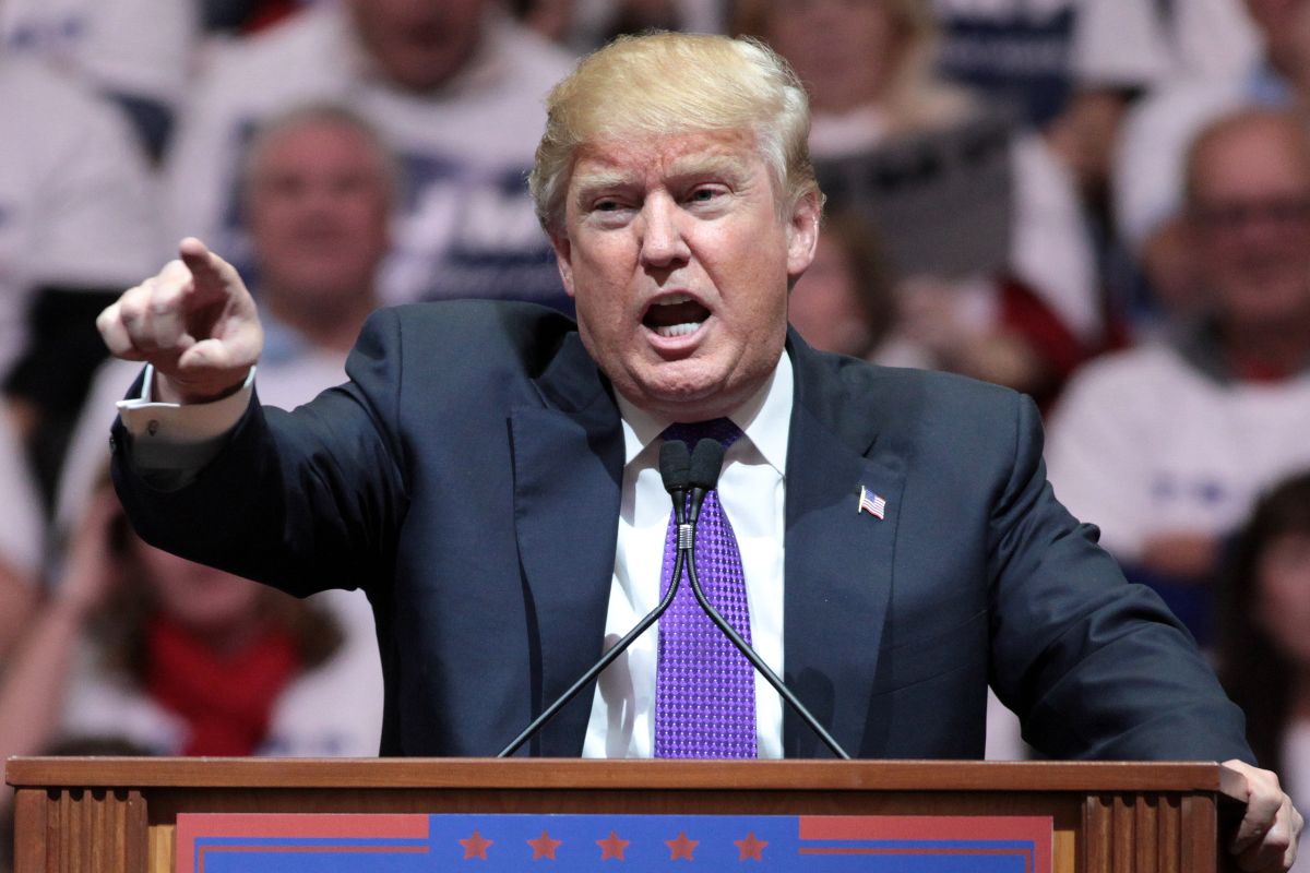 Trump Pushes for Government AI Equity Stake, Plans Tech Meetings This Week