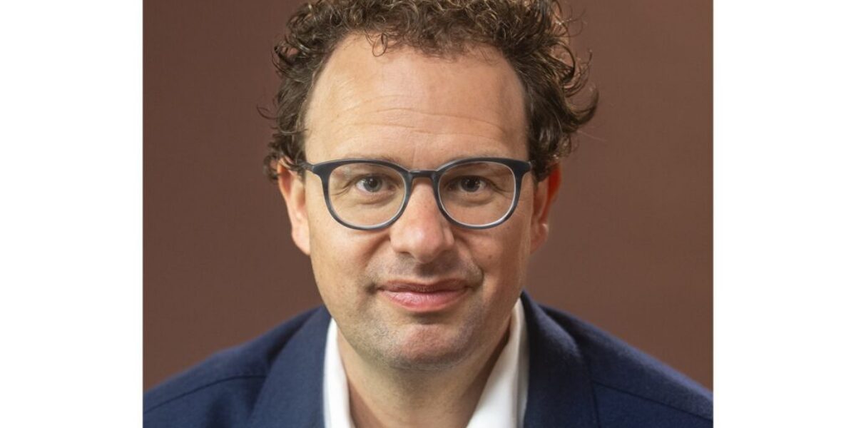 Anthropic CEO Calls for Slower Frontier AI Development