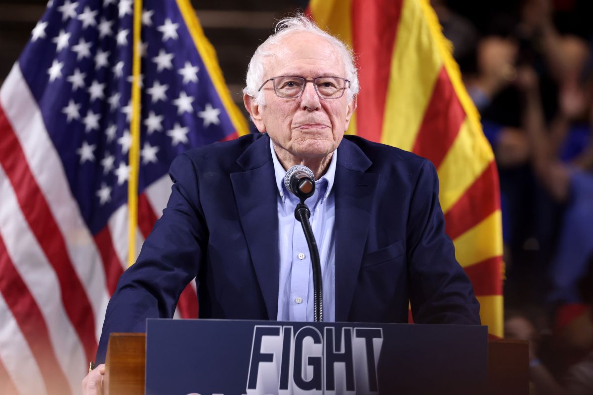 Sanders and Casar Introduce Bill to Ban Superintelligent AI